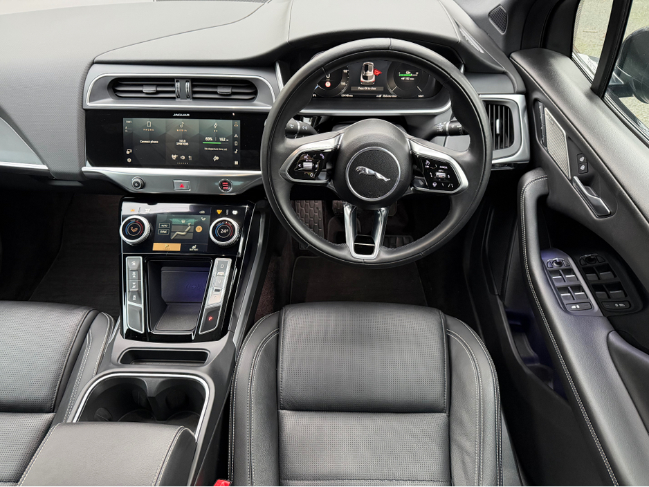 2024 Jaguar I-Pace R-DYNAMIC EV400 BLACK EDITION//IMMACULATE THROUGHOUT//PANORAMIC ROOF//SIMI AND AA DEALER €41,950