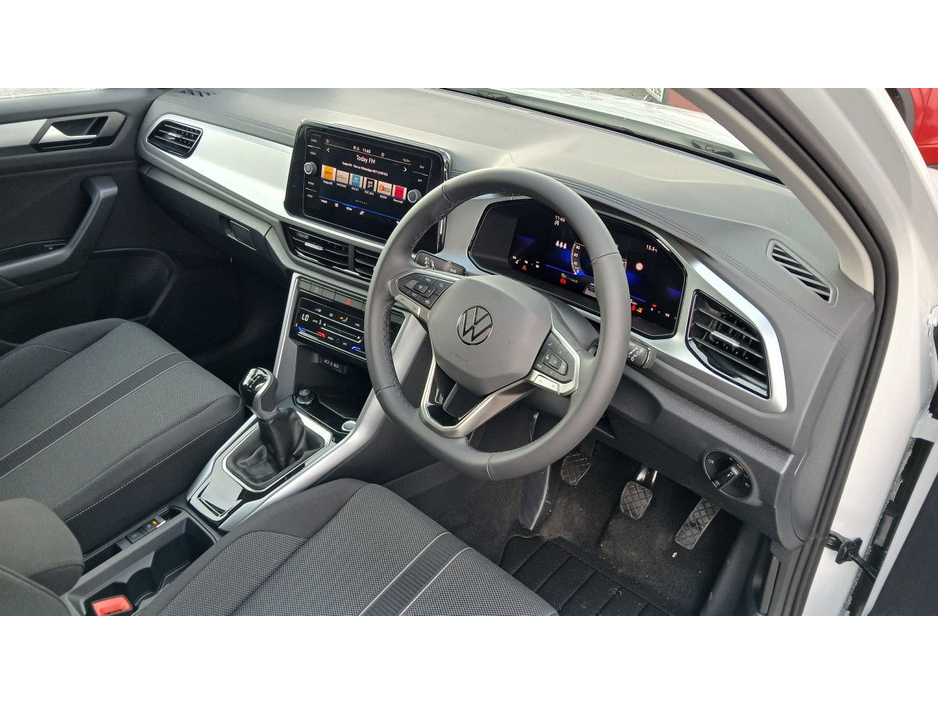 2025 Volkswagen T-Roc 2.0 TDI 116 BHP *PRICE INCLU VAT, 2 SEATER, COMING SOON, CALL US TODAY FOR MORE INFORMATION* €38,123