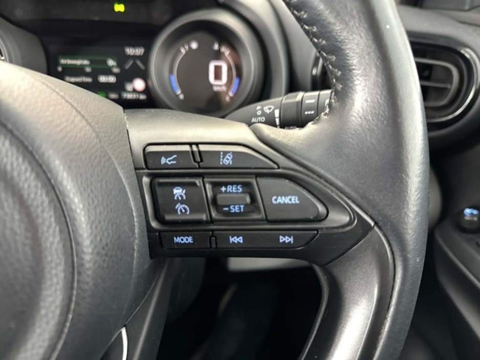 2022 Toyota Yaris Cross HYBRID LUNA €23,950