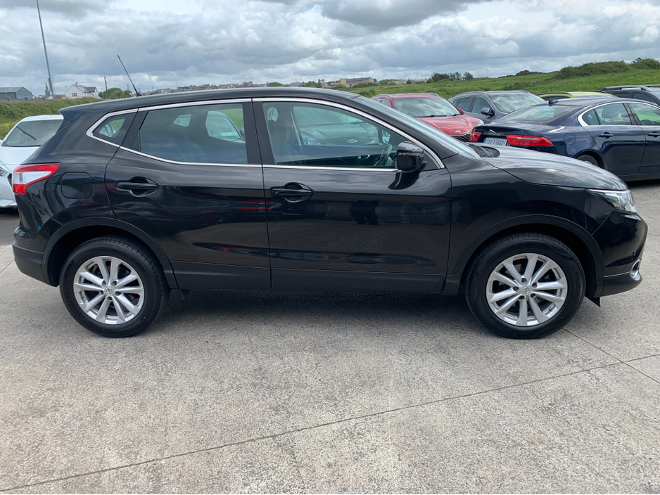 2015 Nissan Qashqai 1.5 DCI ACENTA SMART V VISION 110PS 5DR €11,500