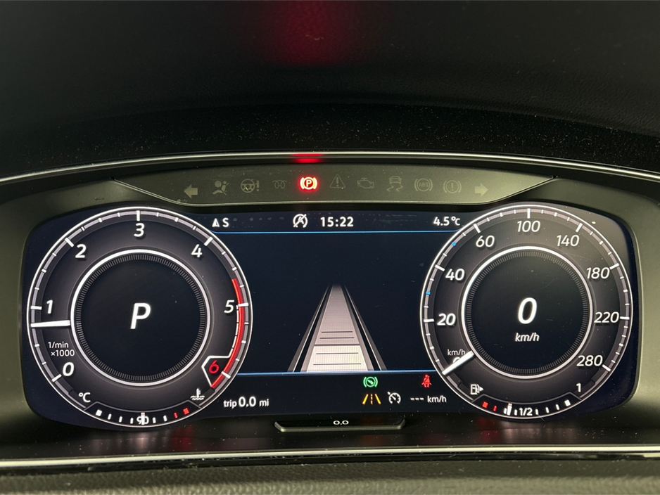 2019 Volkswagen Golf 2.0 TDI GTD DSG**DIGITAL DASH**TOUCH SCREEN MEDIA DISPLAY**REVERSE CAMERA**PARKING SENSORS**FRONT HEATED SEATS**DRIVE MODES**DUAL CLIMATE CONTROL**UPGRADED ALLOYS**KEYLESS START**FINANCE AVAILABLE** €24,995