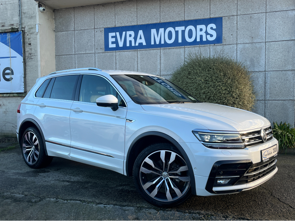 2020 Volkswagen Tiguan R-LINE 4MOTION AUTOMATIC 2.0 DIESEL //LOW MILES//MASSIVE SPEC//FULL LEATHER//DYNAUDIO SOUND SYSTEM//360 PARKING CAMERAS//HEAD UP DISPLAY// €34,950