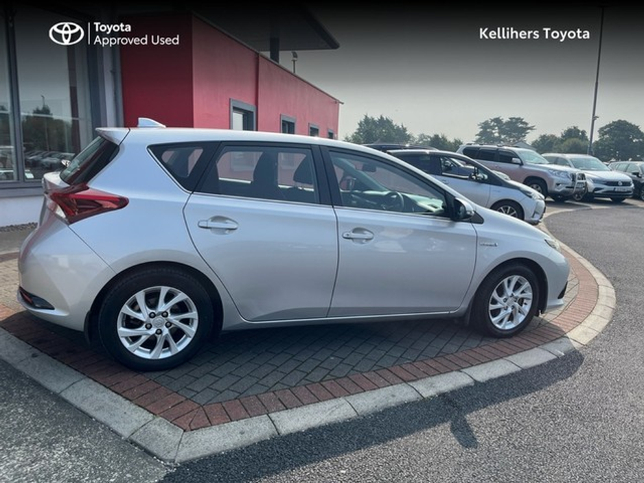 2018 Toyota Auris AURIS HYBRID LUNA 5DR €19,950