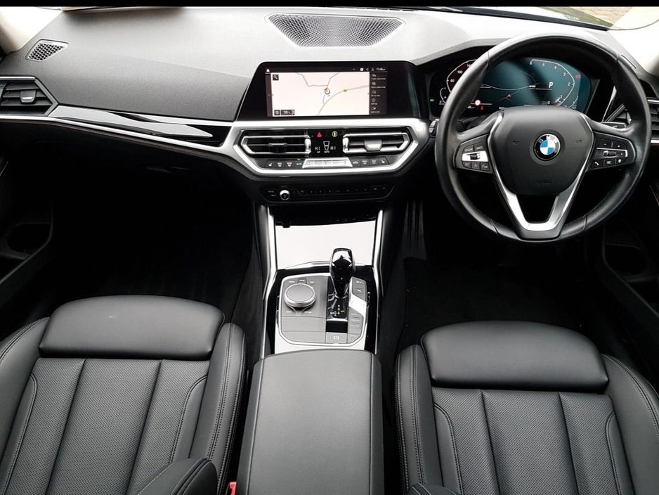 2022 BMW 3 Series 318d SE €39,995