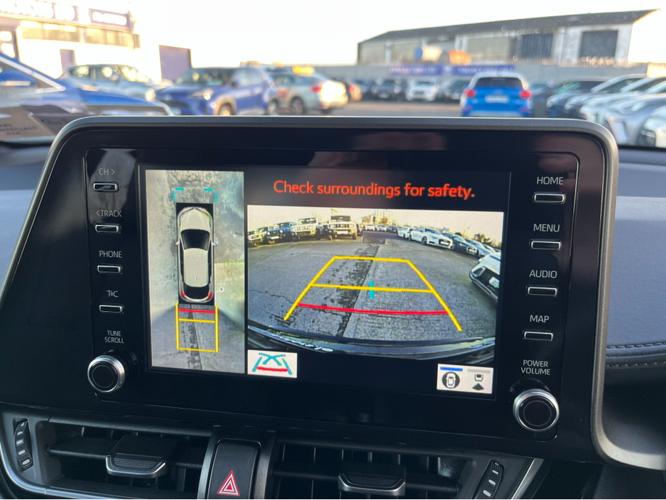 2023 Toyota C-HR SOL HYBRID AUTOMATIC 1.8 PETROL //LOW MILES//HIGH SPEC//HALF LEATHER HEATED SEATS//360 PARKING CAMERAS//KEYLESS ENTRY// €29,950