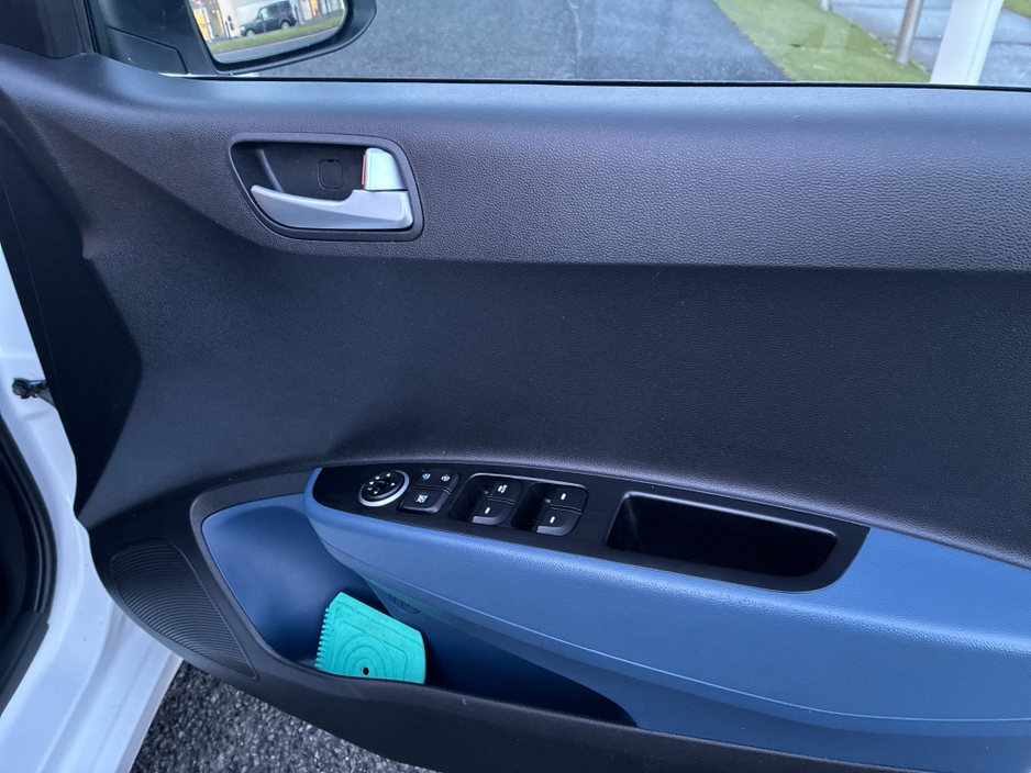 2016 Hyundai i10 DELUXE AUTO 4DR €10,950