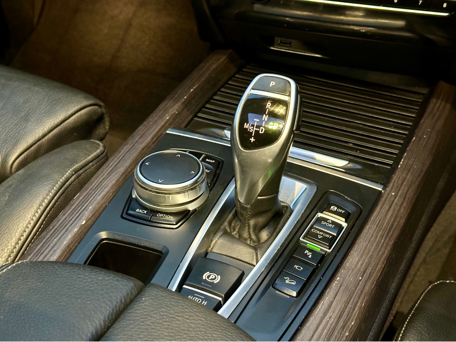 2017 BMW X5 7 SEAT XDRIVE MSPORT SUNROOF €32,450