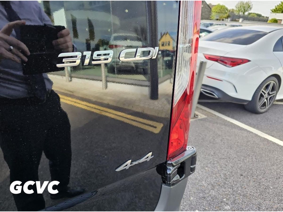 2026 Mercedes-Benz Sprinter 319 MWB LOW ROOF 4X4 SELECT AUTO