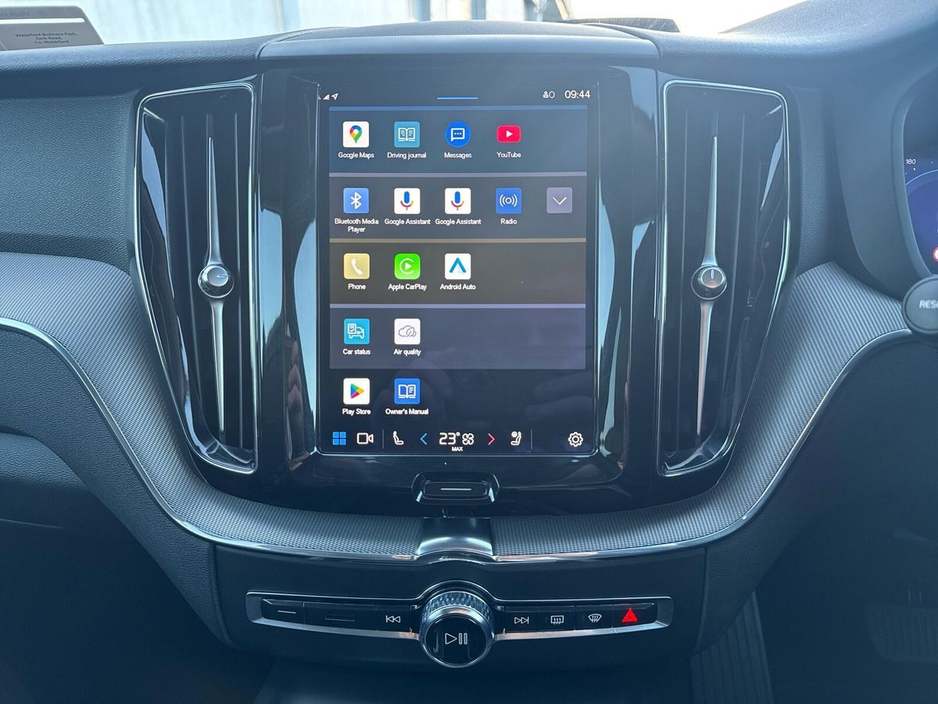 2023 Volvo XC60 T6 PHEV 350hp AT8 Plus (dark theme) €44,975