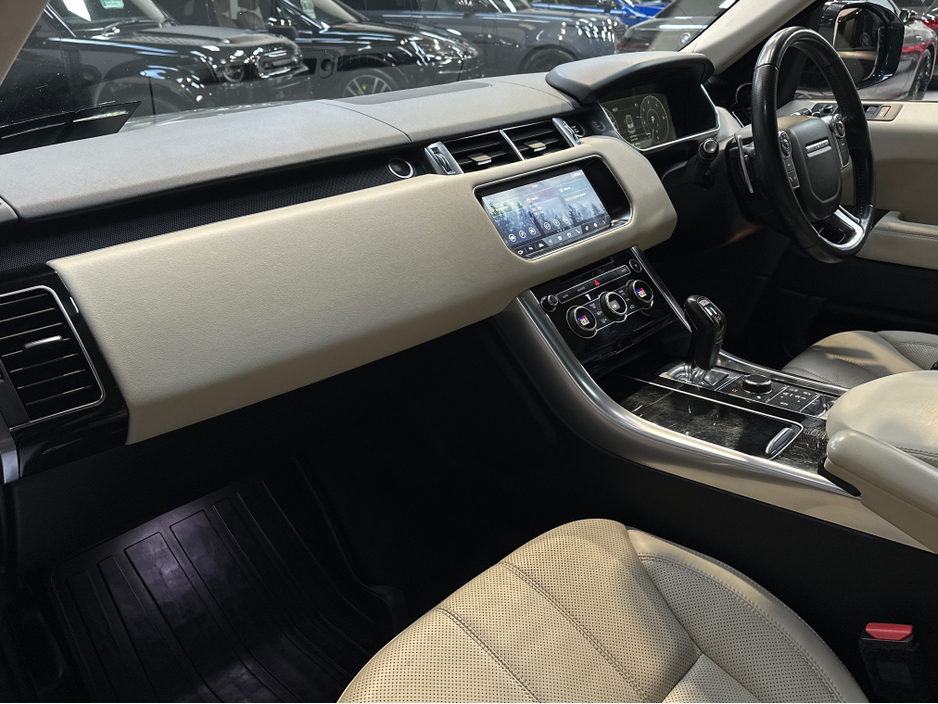 2017 Land Rover Range Rover Sport 3.0 MY17 SDV6 DYNAMICS HSE €29,950