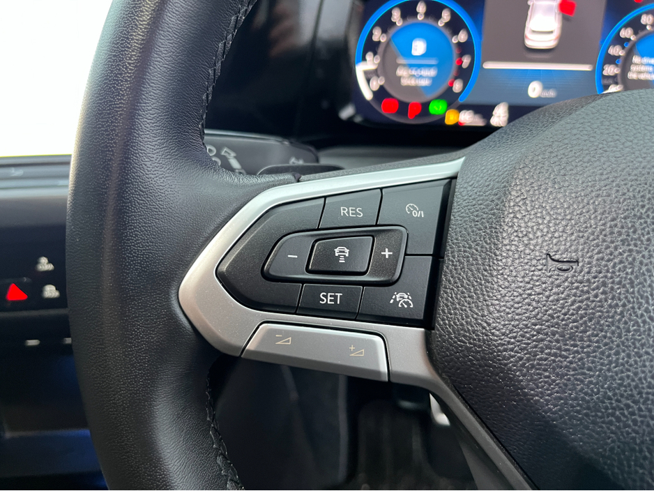 2022 Volkswagen Tiguan E-TSI STYLE AUTOMATIC HYBRID 1.5 PETROL //LOW MILES//HIGH SPEC//HEATED SEATS AND STEERING WHEEL//HEAD UP DISPLAY//KEYLESS ENTRY// €29,950