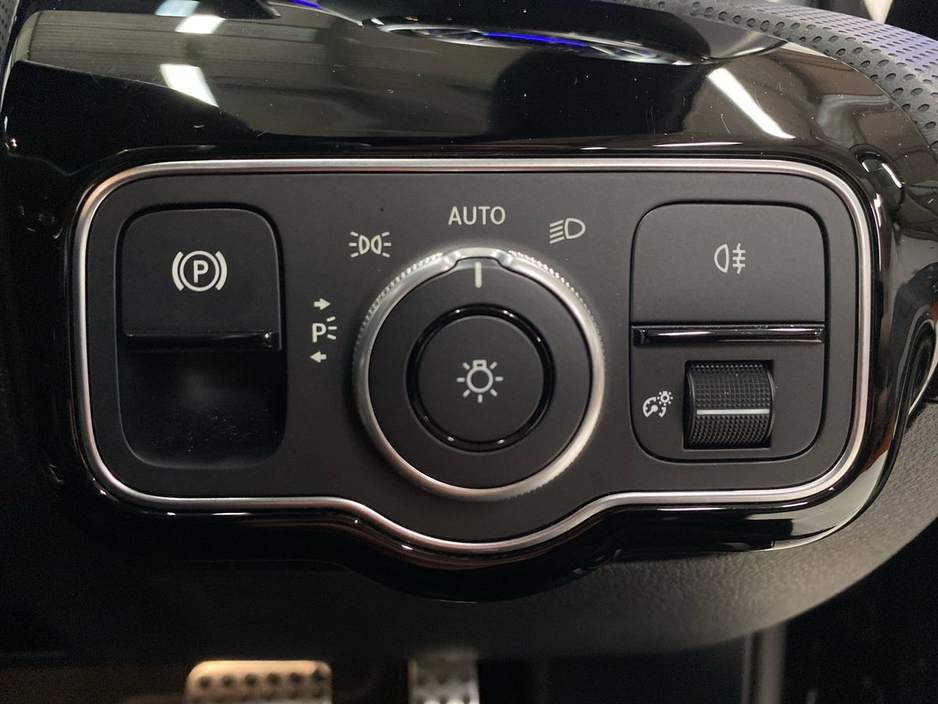 2024 Mercedes-Benz A Class A 250 e AMG Line Executive | Heated Seats, Reversing Camera €43,950