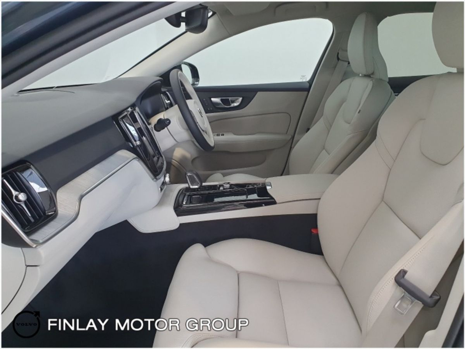 2026 Volvo V60 T6 Plus Dark Hybrid AWD , 360 Camera . Leather , Heated seats & Steering wheel , €73,864