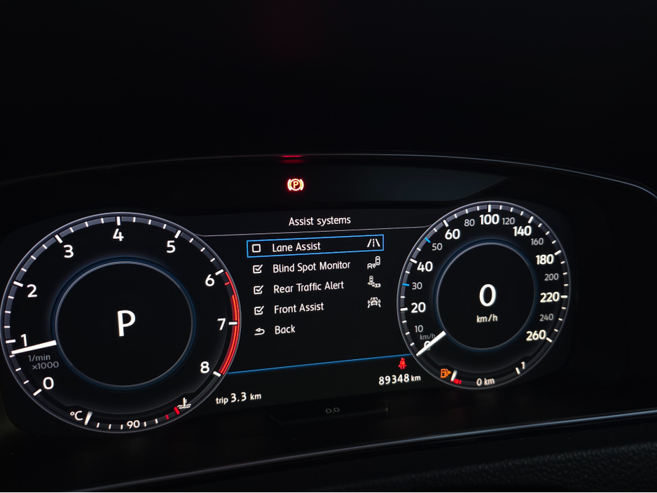 2017 Volkswagen Golf ( 172 REG ) HIGHLINE 1.4 MK7.5 SAT NAV PACK - VIRTUAL CLOCKS -REVERSE CAMERA - NAVIGATION - CARPLAY - ANDROID AUTO- BLIND SPOT REAR TRAFFIC ASSIST - DISCOVER PRO €17,950