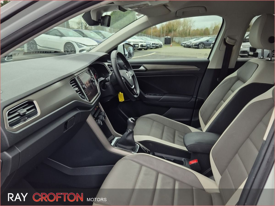 2021 Volkswagen T-Roc 1.0 TSI 110bhp Design €23,950