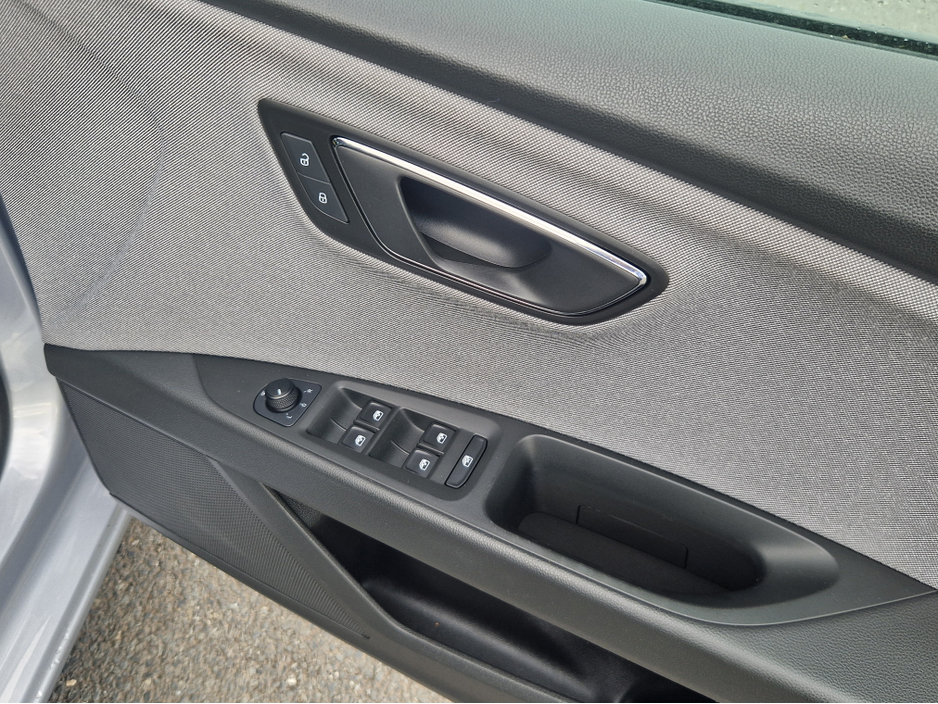 2019 SEAT Leon SE TDI €15,900