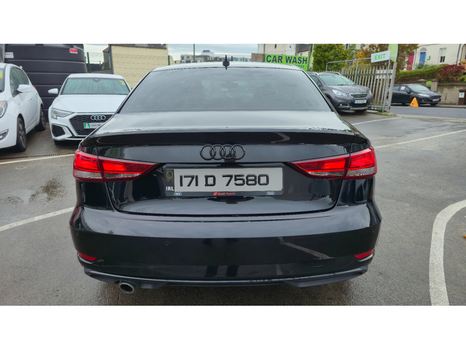2017 Audi A3 Saloon LIMOUSINE 1.6 TDI 110 SE ST 4DR AUTO €16,450