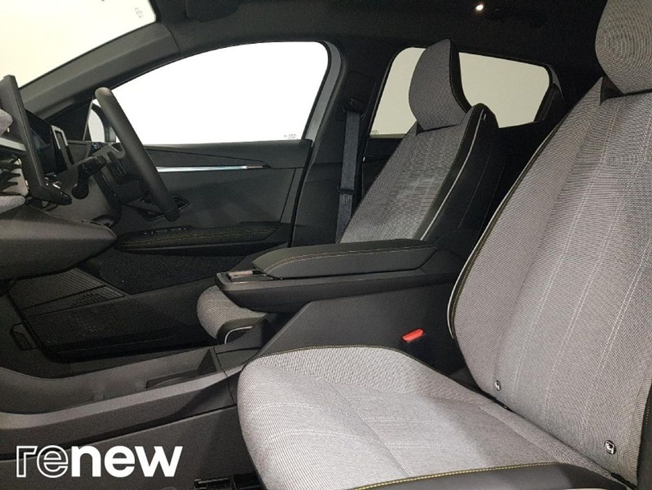 2025 Renault Megane E-Tech 252 DEMO DISCOUNT "Techno EV60" "Alloys" "Apple Car Play" "Multi Media Display" €33,995