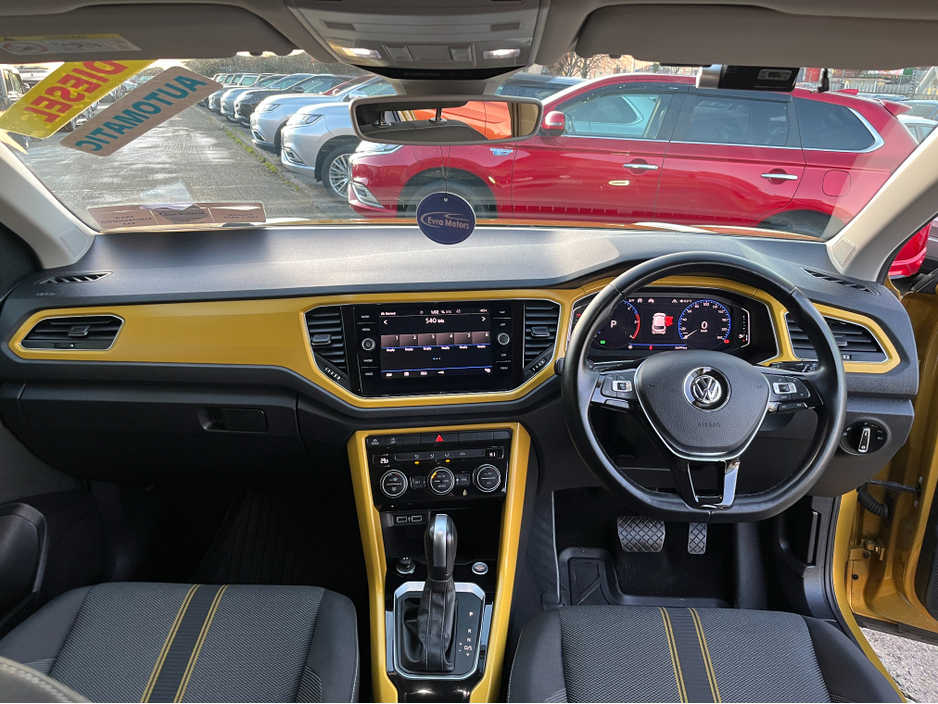 2020 Volkswagen T-Roc STYLE DESIGN AUTOMATIC 2.0 DIESEL //LOW MILES//REVERSE CAMERA//KEYLESS ENTRY//ADAPTIVE CRUISE CONTROL//BLIND SPOT WARNING// €23,950