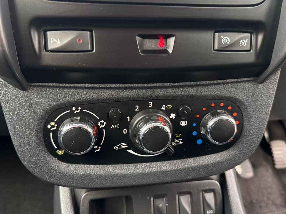 2017 Dacia Duster PRESTIGE 1.5 DCI 110 4X2 4DR €9,400