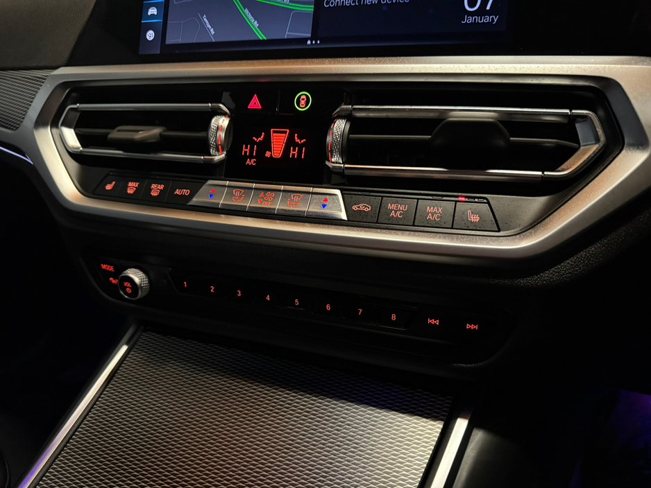 2022 BMW 3 Series 330e Sport Pro Auto €29,900