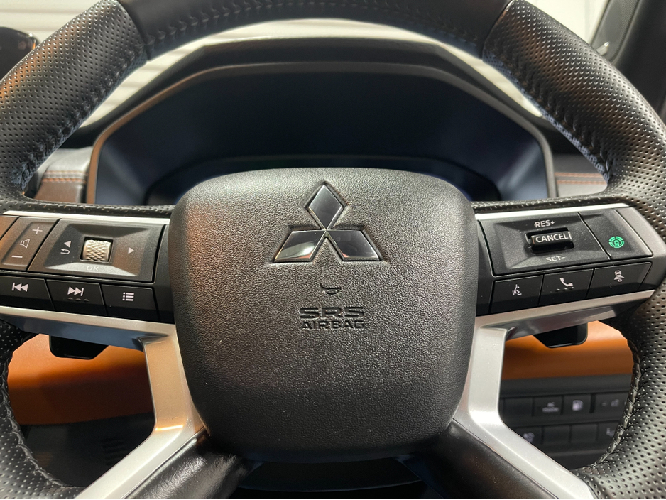 2023 Mitsubishi Outlander (New Model) HYBRID 2.4 PHEV 7 SEATER AUTOMATIC TOP SPEC MODEL www.bolandscarcentre.ie €39,900