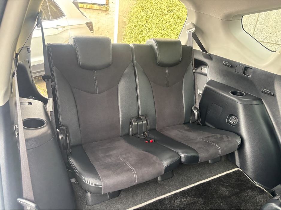 2018 Toyota Prius Alpha GR SPORT 7 SEATER AUTOMATIC HYBRID 1.8 PETROL //REVERSE CAMERA//KEYLESS ENTRY//HALF LEATHER GR SEATS// €23,950