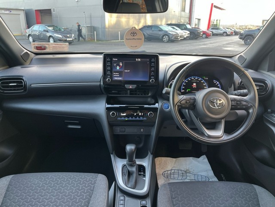 2022 Toyota Yaris Cross YARIS CROSS LUNA SPORT €26,950