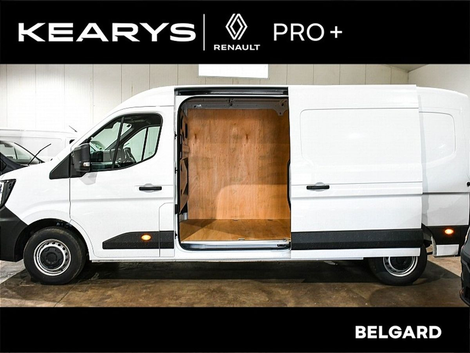 2025 Renault Master ADVANCE 130BHP LWB @ KEARYS BELGARD €30,895