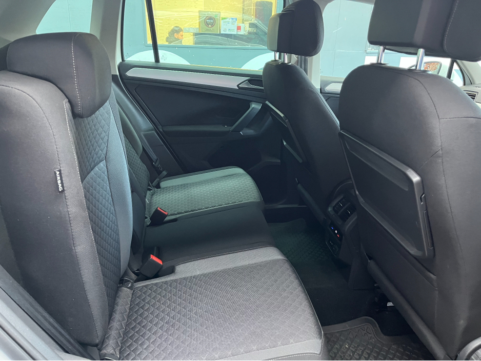2019 Volkswagen Tiguan €26950! 2019 VOLKSWAGEN TIGUAN TDI 4MOTION COMFORTLINE 2.0 AUTOMATIC / CRUISE CONTROL / REVERSE CAMERA €26,950