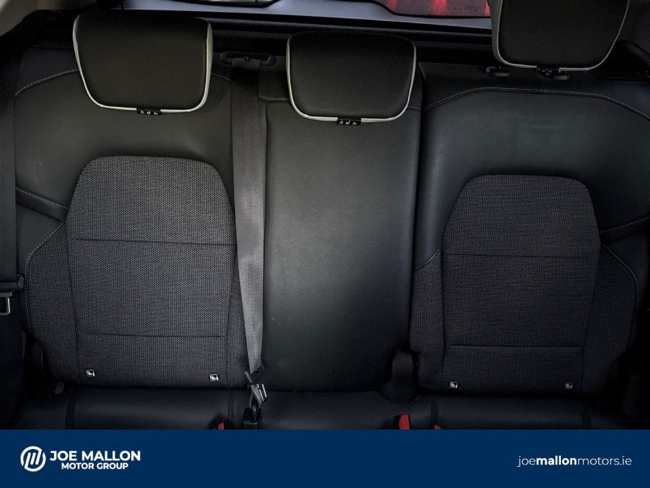 2021 Renault Captur E-TECH Plug-in 160 Auto S-Edition €21,950