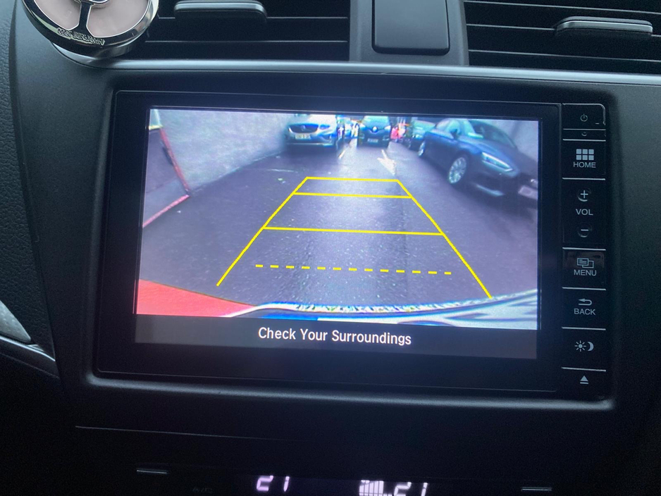 2015 Honda Civic 5DR 1.6 I-DTEC EXECUTIVE 4DR €9,995