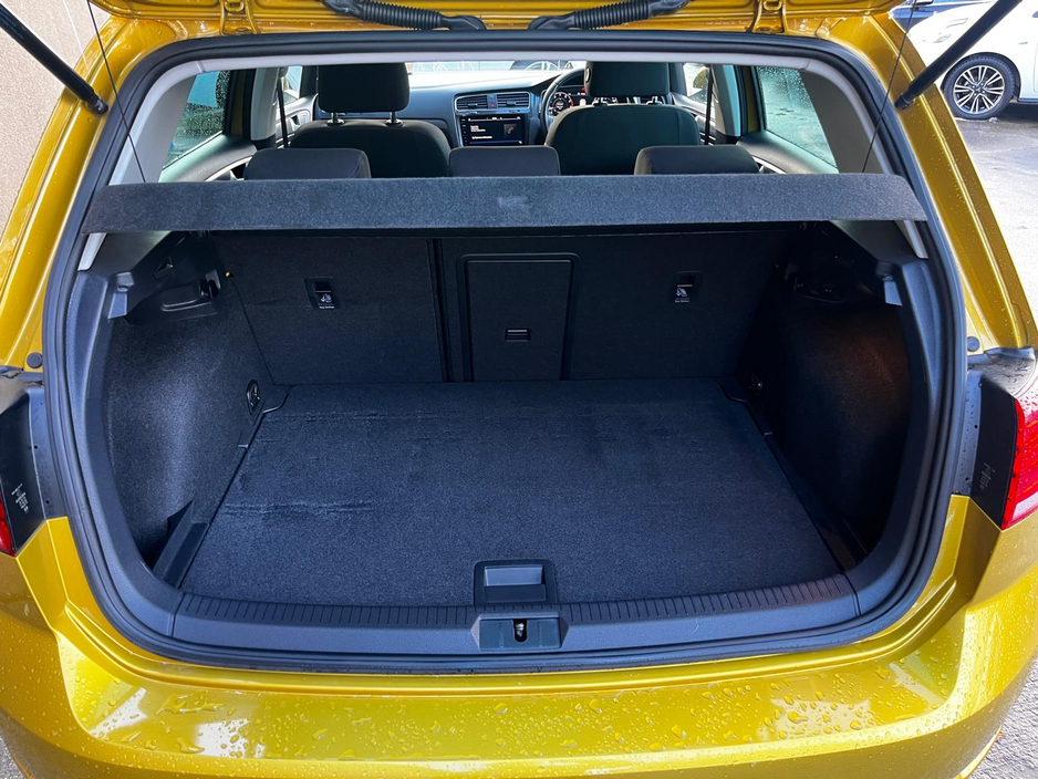 2019 Volkswagen Golf 2019 Vw Golf t-edition 1.2 TSI 18"Alloys fully loaded with spec €20,500