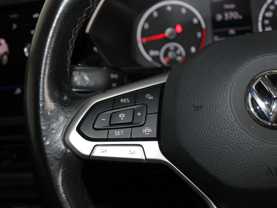 2020 Volkswagen T-Cross Life 1.0 TSI M5F 95HP 5DR €19,999