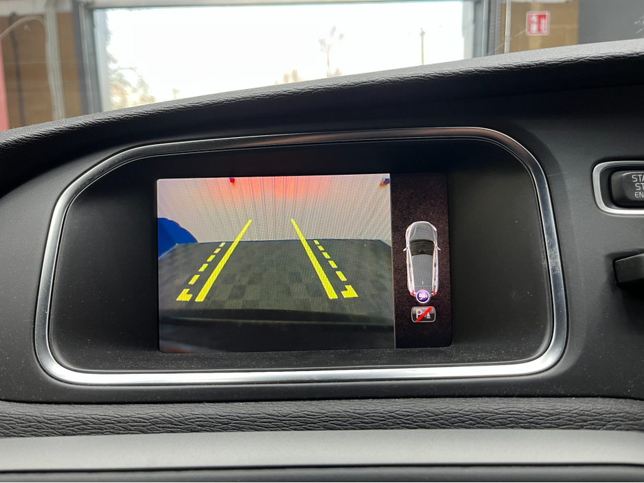 2018 Volvo V40 €16950! 2018 VOLVO V40 D4 NAVI ED 2.0 AUTOMATIC / REVERSE CAMERA / CRUISE CONTROL €16,950