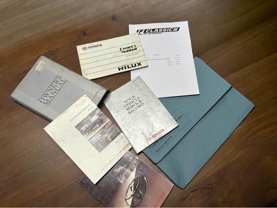 1996 Toyota Hilux 2.4D PICK UP MINT CONDITION €29,950