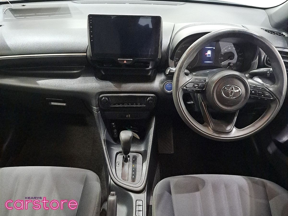 2021 Toyota Yaris 1.5 HYBRID €17,880