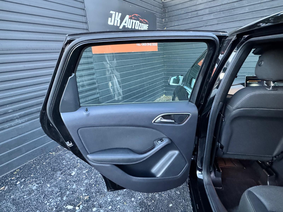 2015 Mercedes-Benz B Class B180 1.6 AUTO €13,995