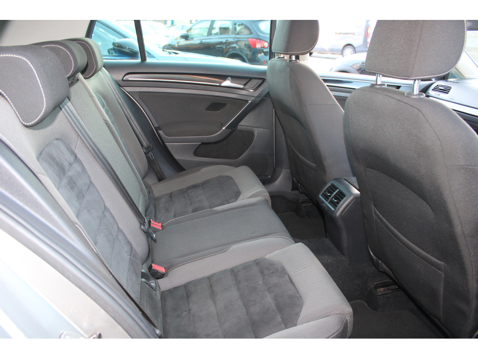 2013 Volkswagen Golf SOLD