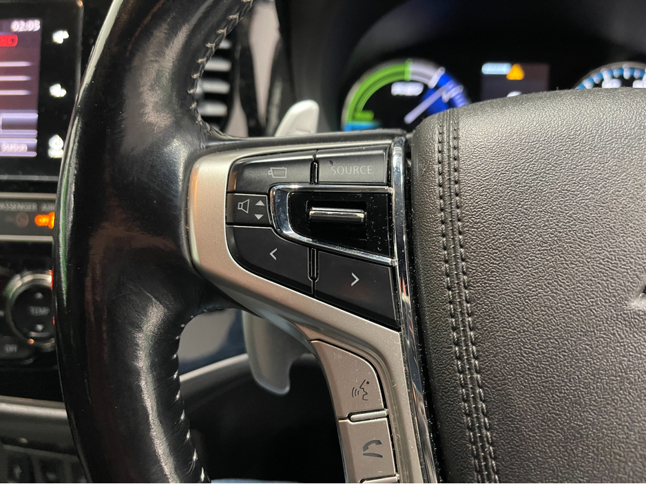 2018 Mitsubishi Outlander HYBRID 2.4 PHEV 4H AUTOMATIC 5DR MODEL  www.bolandscarcentre.ie €19,900