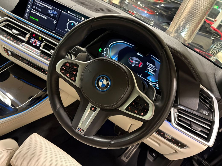 2022 BMW X5 45e M-SPORT HYBRID=TECH/COMFORT/SKY LOUNGE PACKAGES=LOW MILES//FULL BMW SERVICE HISTORY=222 REG=ORIGINAL IRISH SUPPLIED//TAILORED FINANCE PACKAGES AVA €66,995
