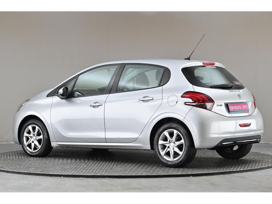 2015 Peugeot 208 1.0 PURETECH ACTIVE 5SPD €8,890