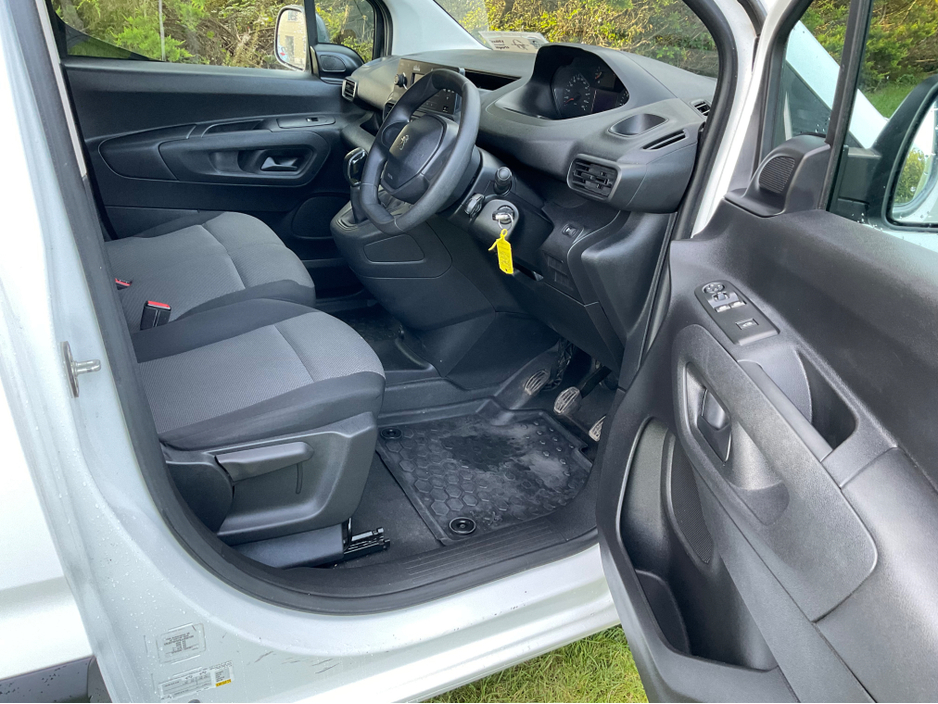 2019 Peugeot Partner ACTIVE PLUS 1.6 BLUEHD BLUEHDI 75 650 €11,750