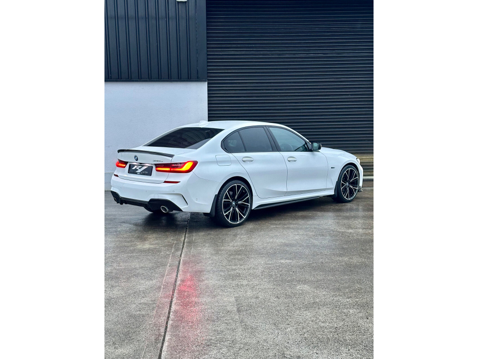 2022 BMW 3 Series  €32,995