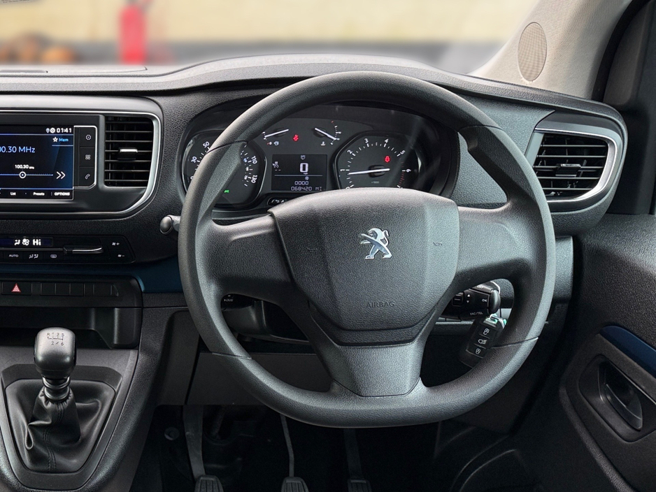 2019 Peugeot Traveller ACTIVE BLUE 1.5 HDI S/S**8 SEATER**NO VAT**ONE UK OWNER**FSH**MINT** €29,450