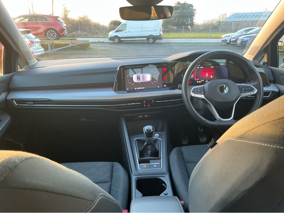 2023 Volkswagen Golf LIFE TDI €29,995