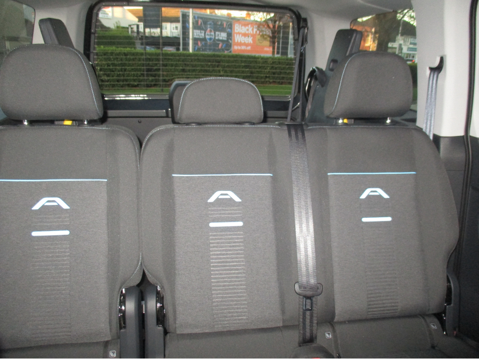 2026 Ford Tourneo Connect PLUG IN HYBRID WHEELCHAIR TAXI €68,000