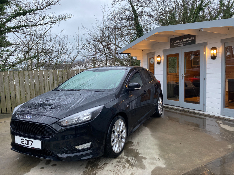 2017 Ford Focus 1.5 ST-LINE TDCi 120 €13,995