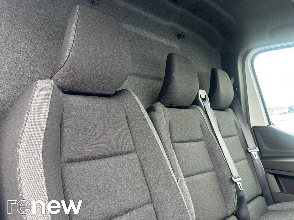 2026 Renault Master 150BHP LM35 START €35,040