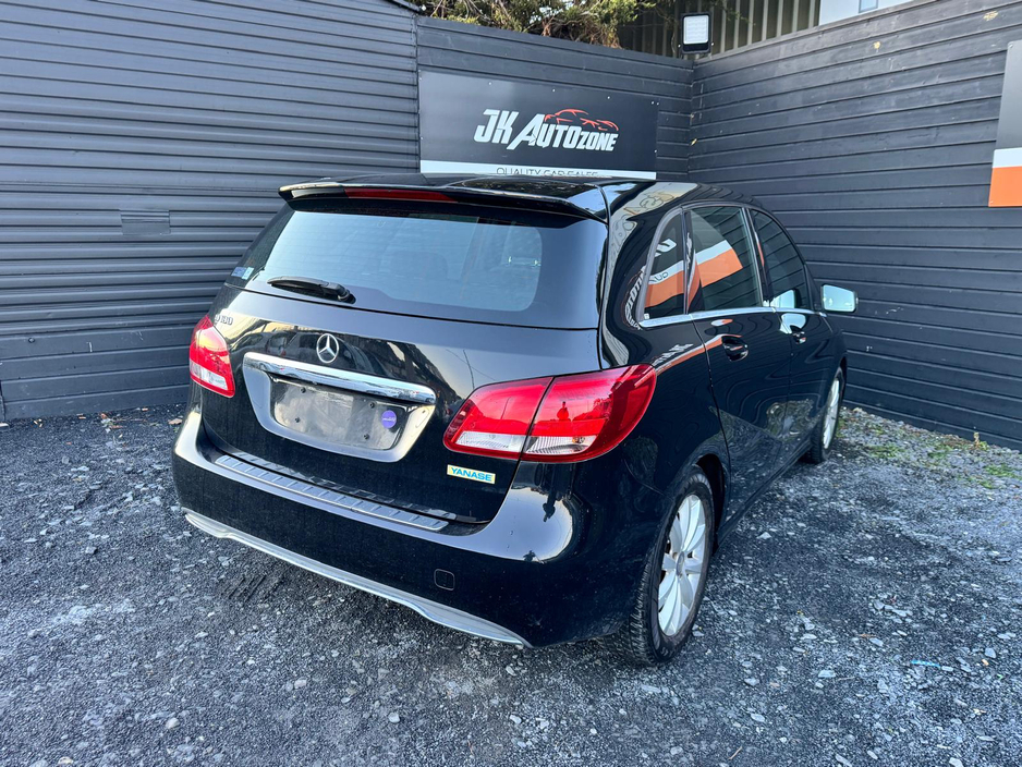 2015 Mercedes-Benz B Class B180 1.6 AUTO €13,995